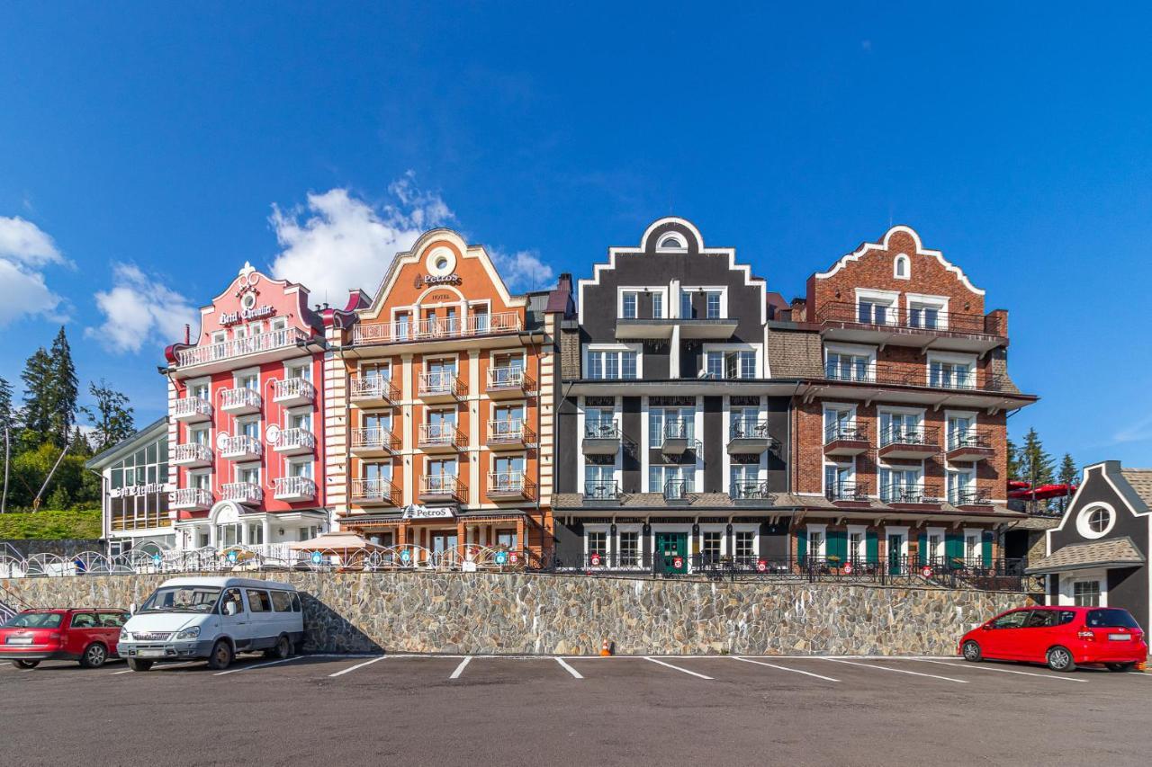 Petros Hotel 부코벨 외부 사진