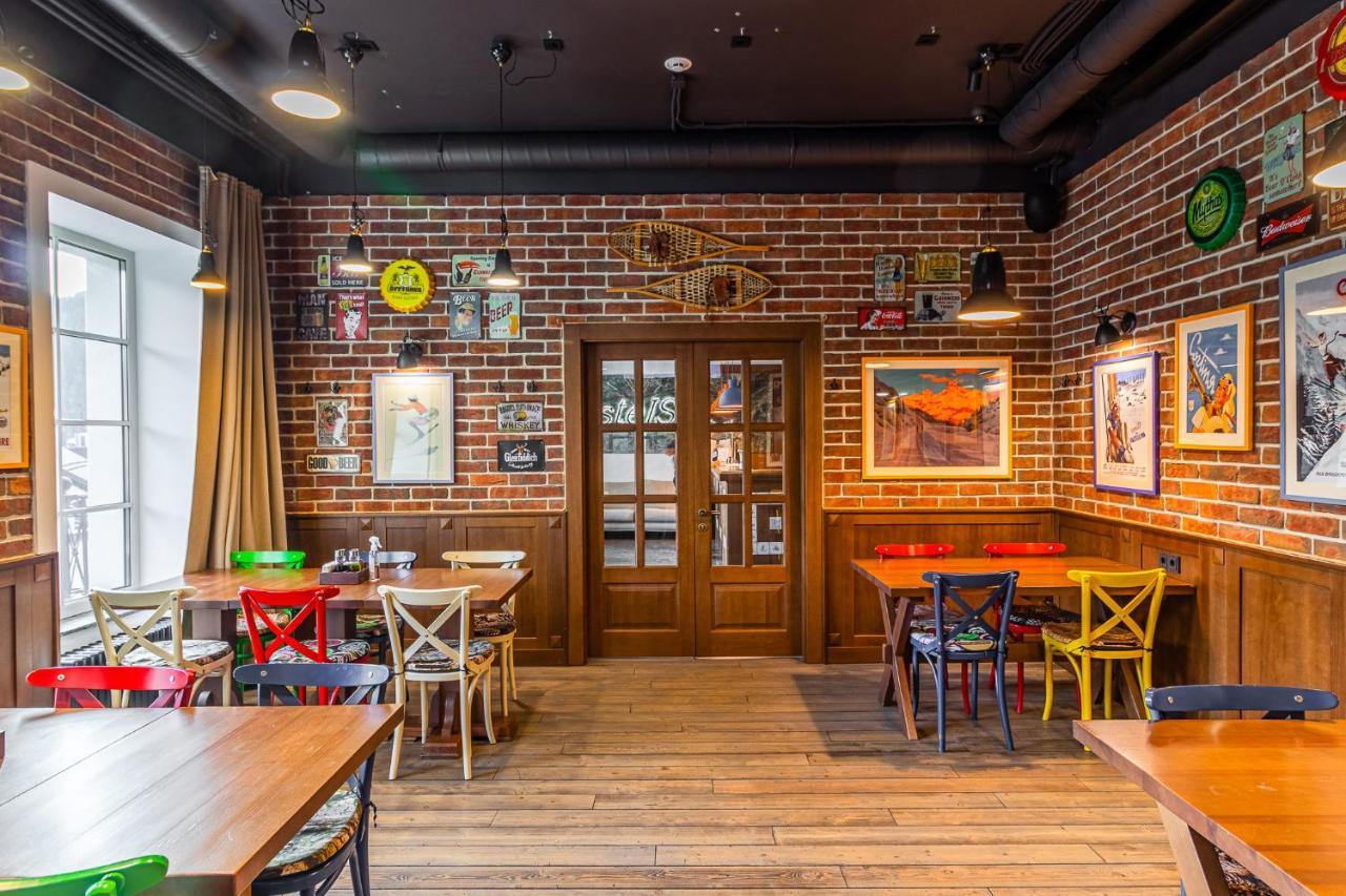 Petros Hotel 부코벨 외부 사진
