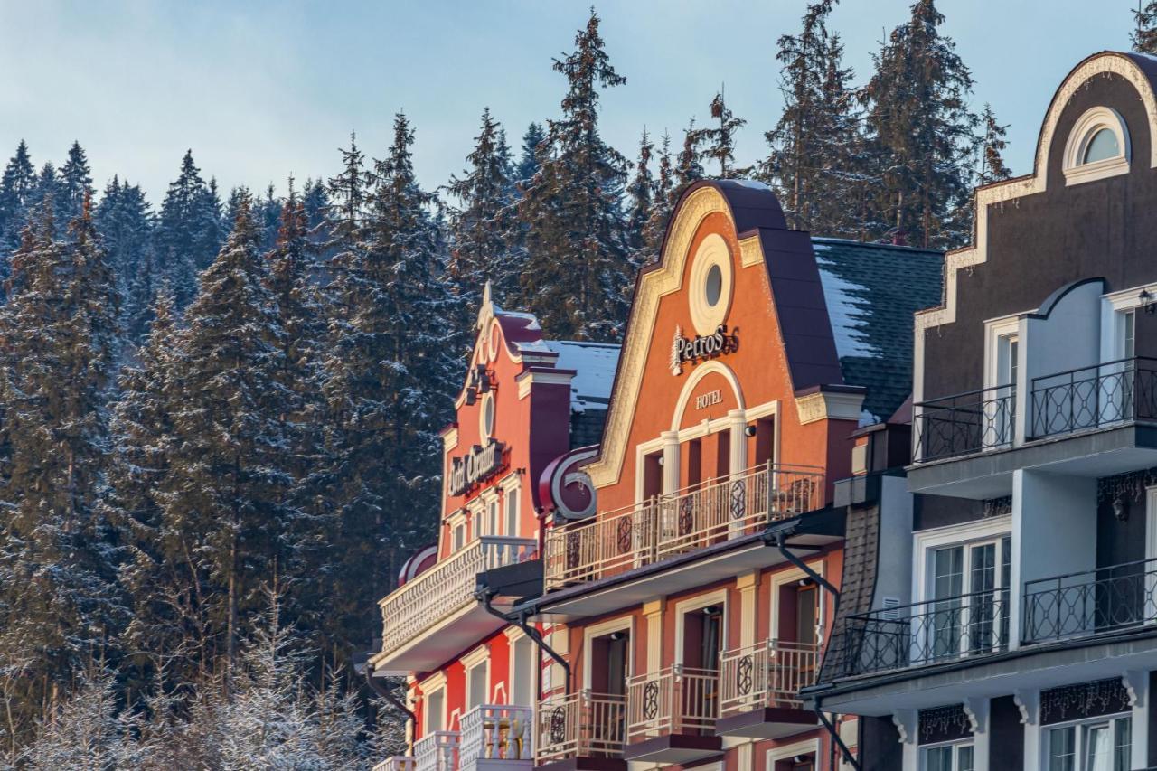 Petros Hotel 부코벨 외부 사진