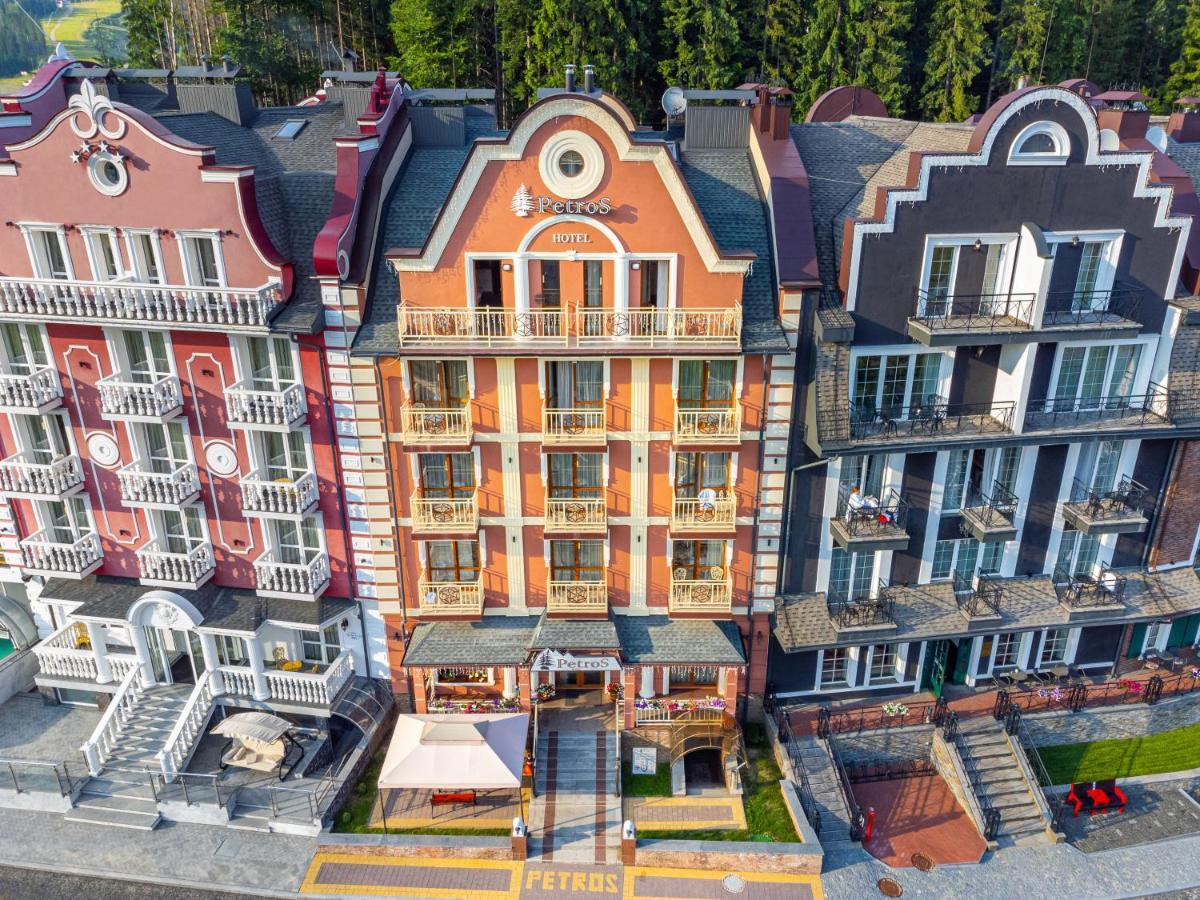 Petros Hotel 부코벨 외부 사진