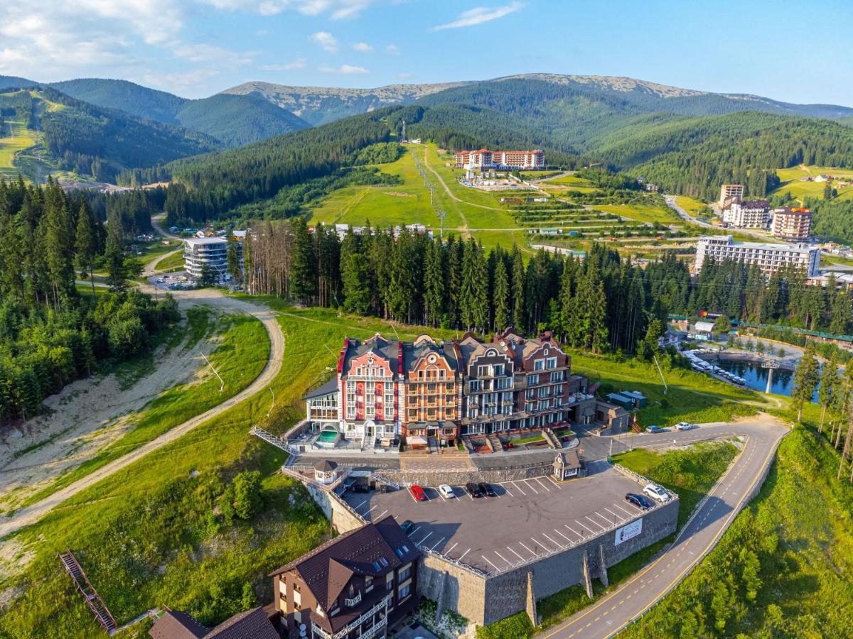 Petros Hotel 부코벨 외부 사진