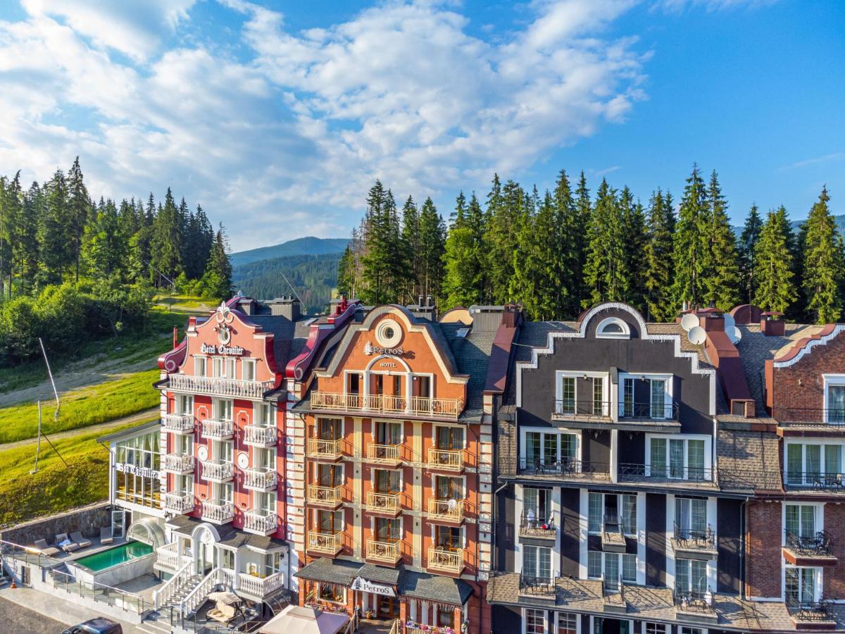 Petros Hotel 부코벨 외부 사진